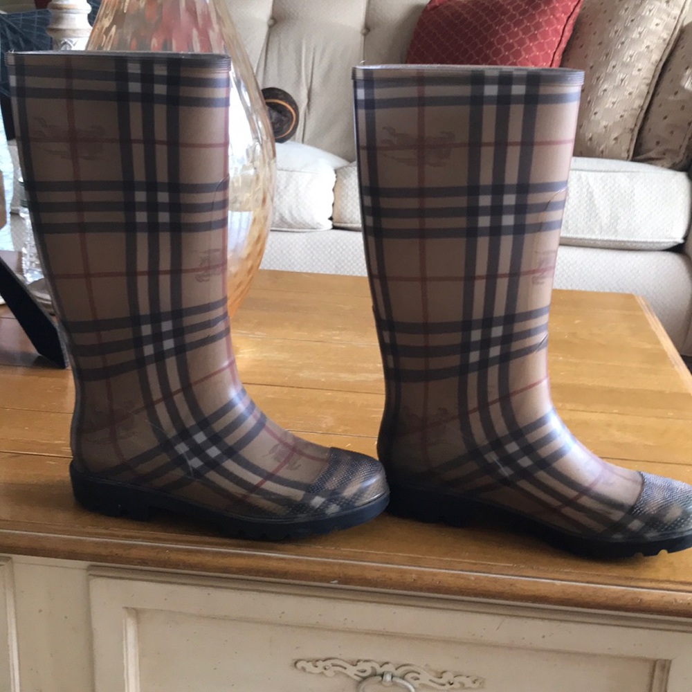 Burberry rain boots